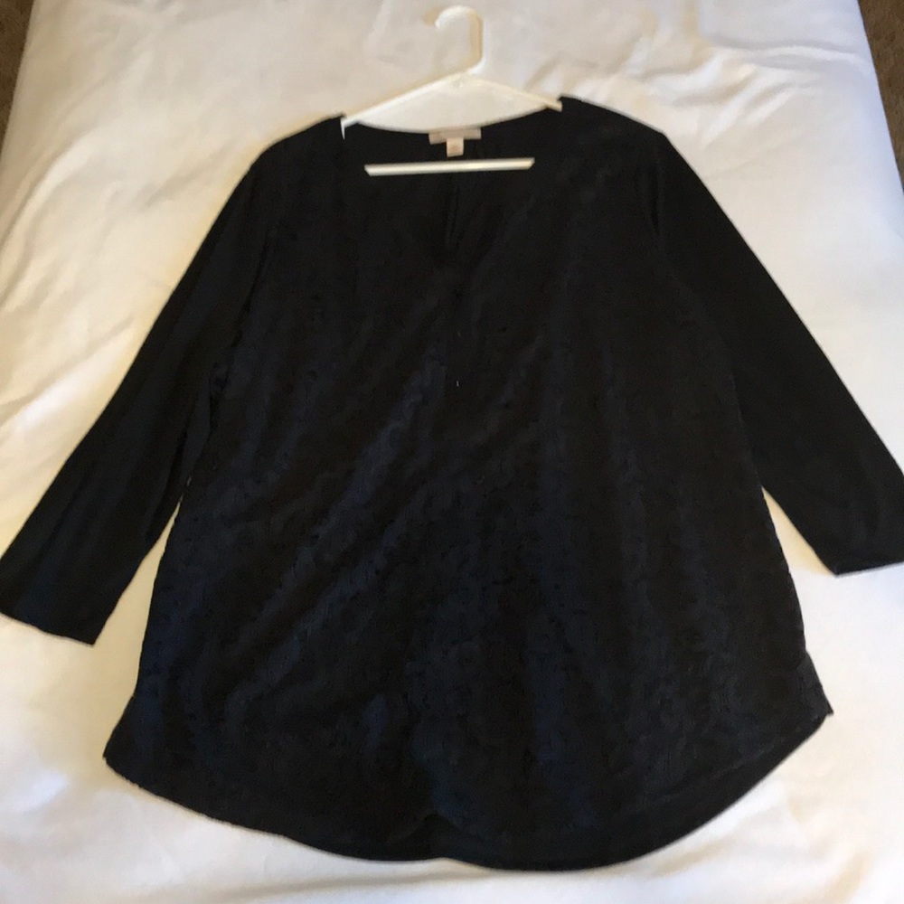 Lace Front 3/4 Sleeve Top.
